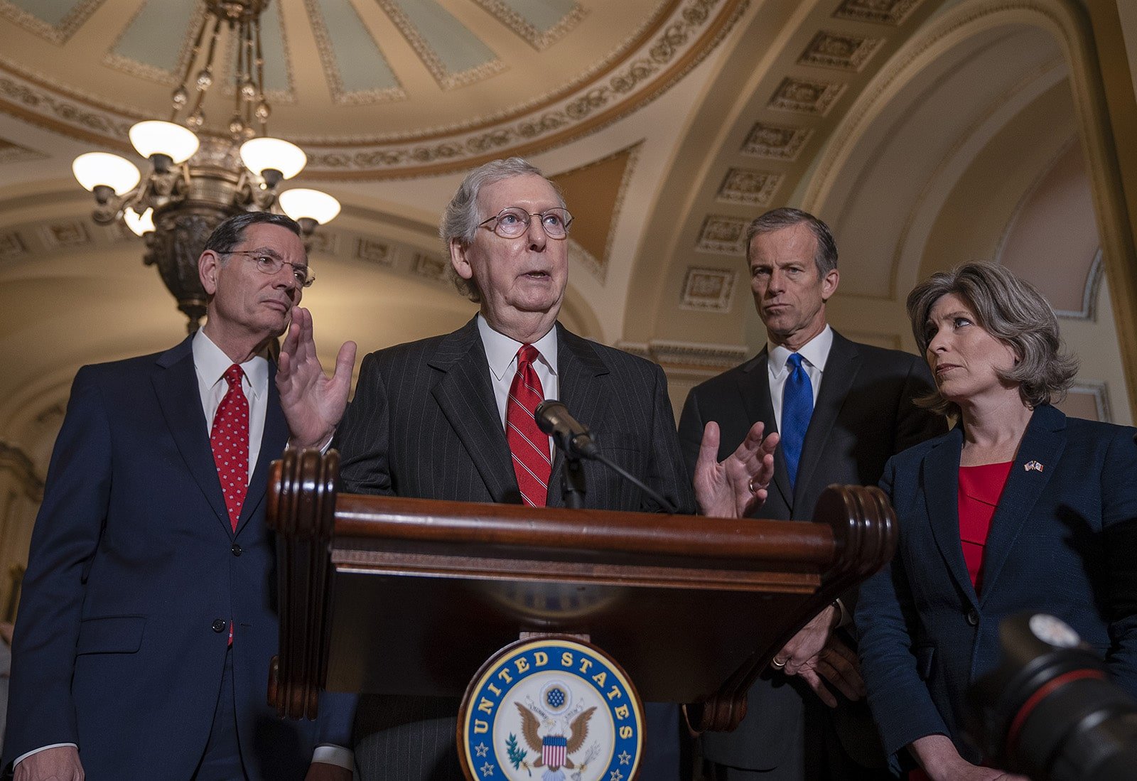 Court help mulled over budget