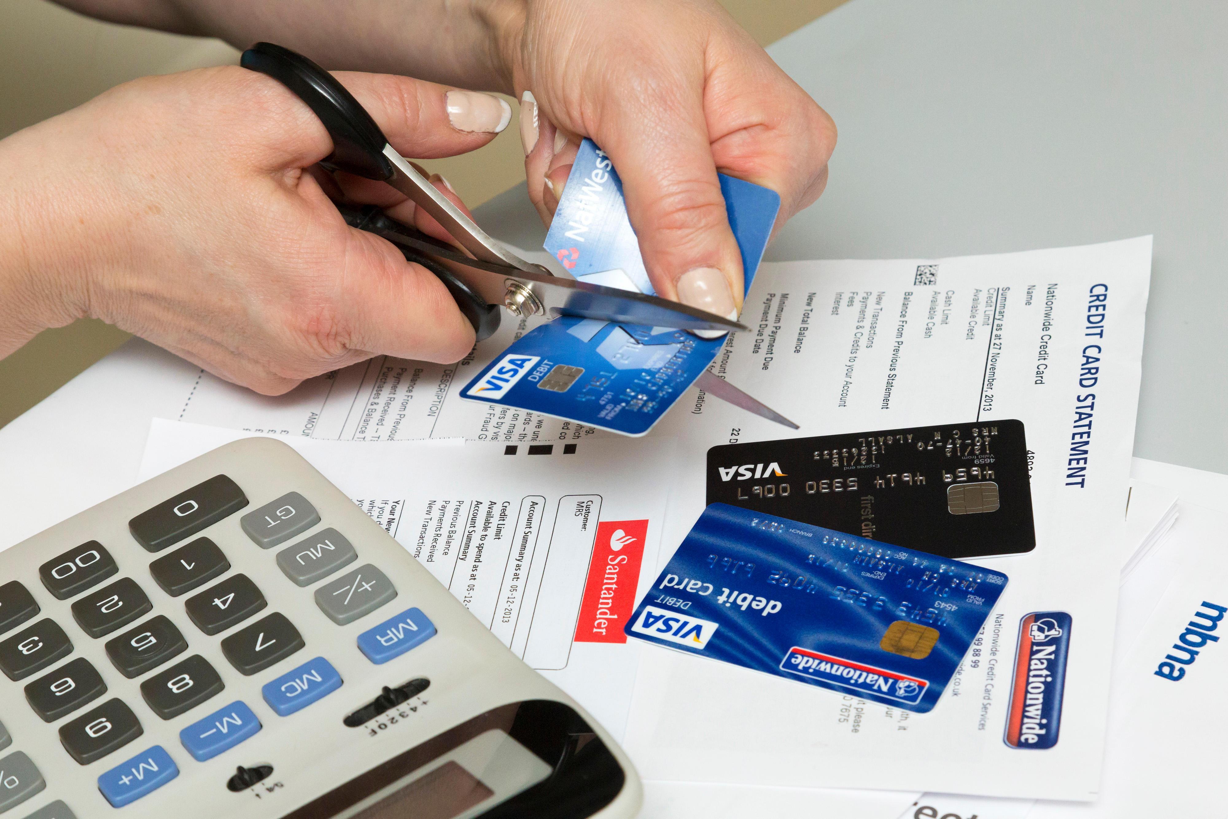 2 in 5 millennials are creating a massive credit card mistake