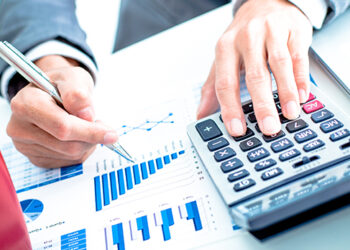 How to Get into Investment Banking, Without Risking your Career